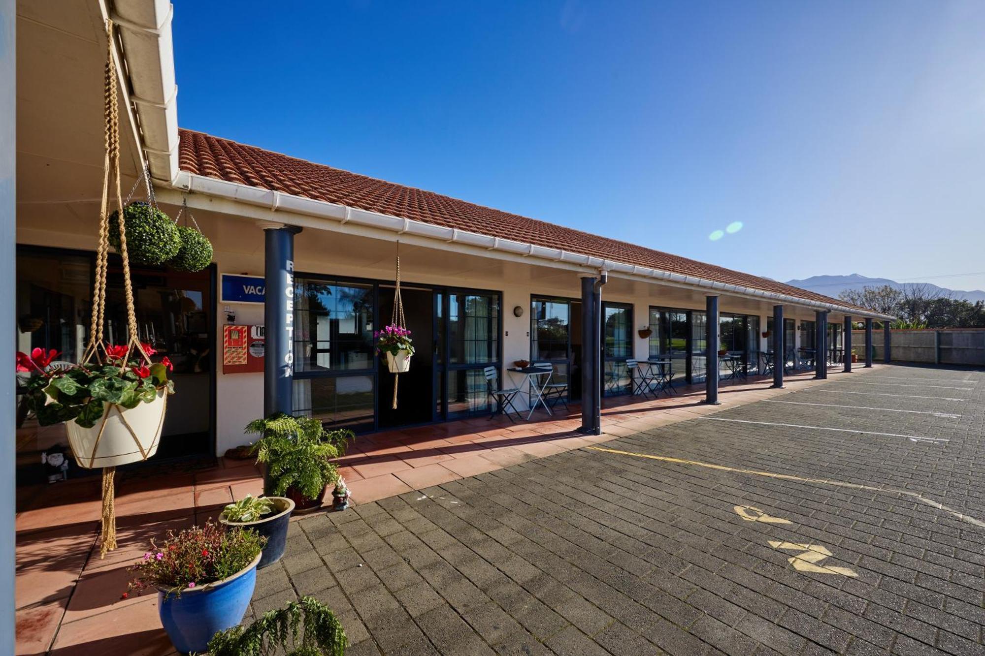 Mediterranean Motel Kaikoura Exterior photo